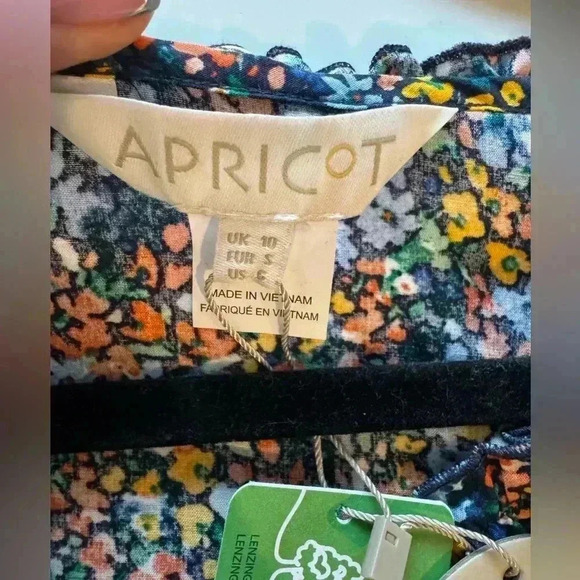 NWT Apricot Womens Watercolor Small (6) Floral Ruffle Elbow Length Sleeve 0055 - Picture 8 of 8